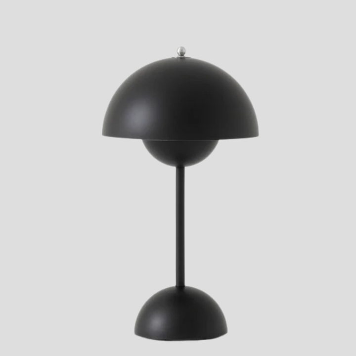 Lampada da tavolo in metallo senza fili