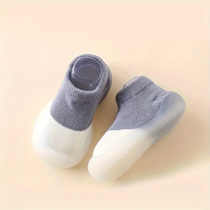 Scarpe flessibili per bambini a piedi nudi