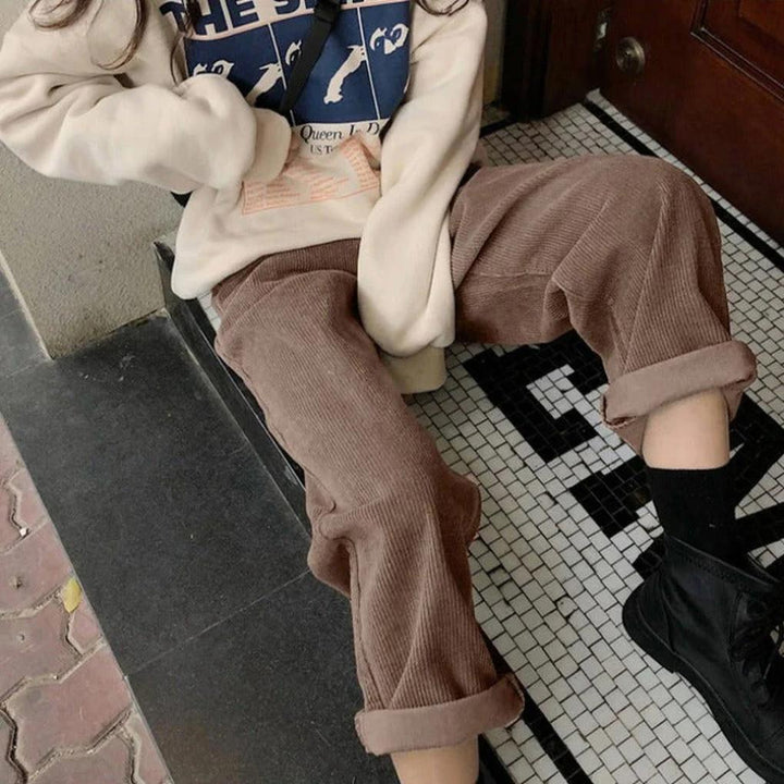 Pantaloni in velluto a coste da donna