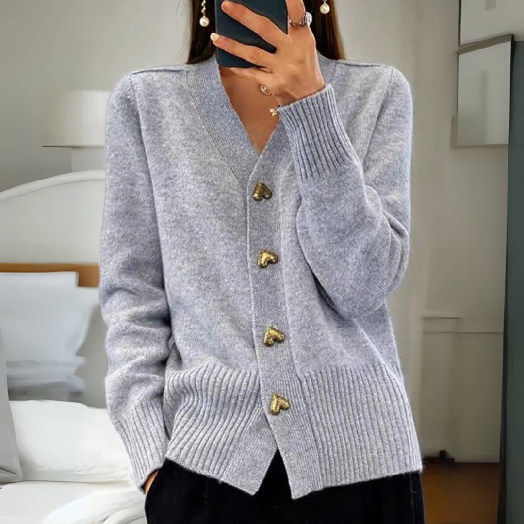 Cardigan caldo in maglia con bottoni