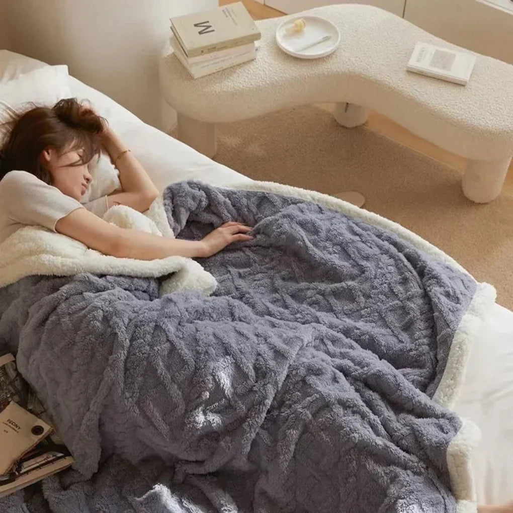 Coperta invernale spessa in lana d'agnello