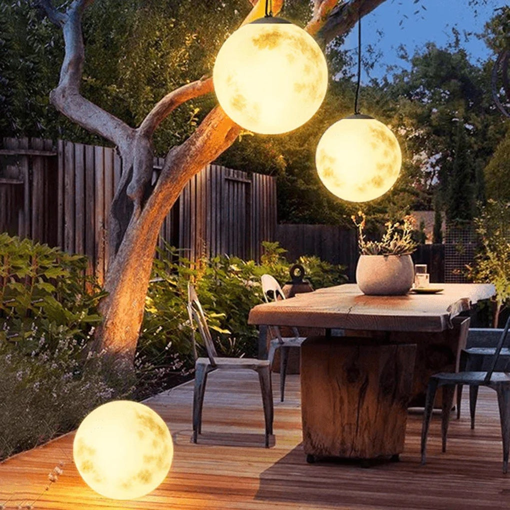 Lampada da giardino a forma di luna