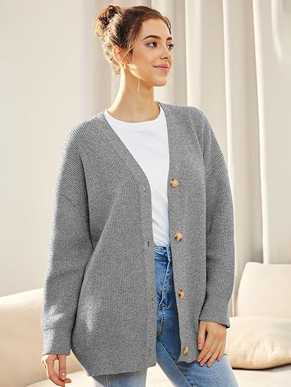 Cardigan oversize con scollo a V