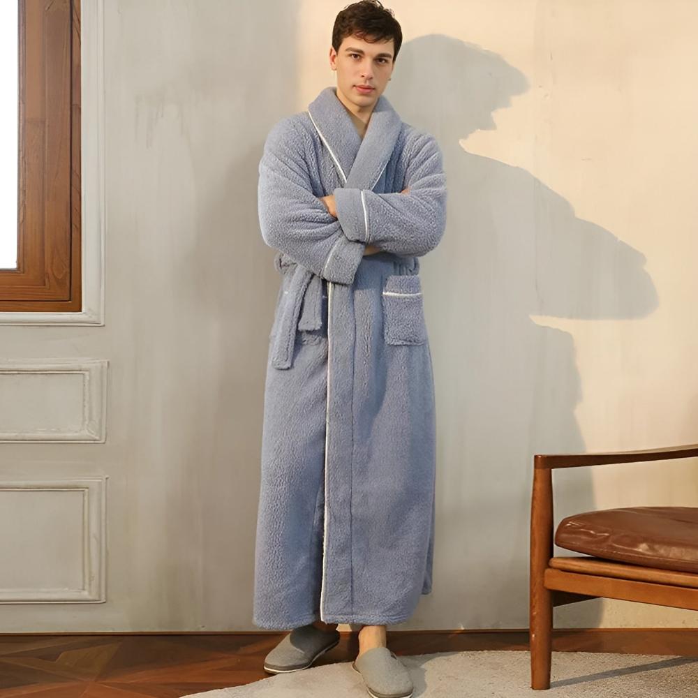 Accappatoio in pile caldo e confortevole