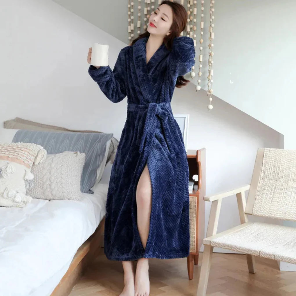 Accappatoio in Peluche con Cappuccio da Donna