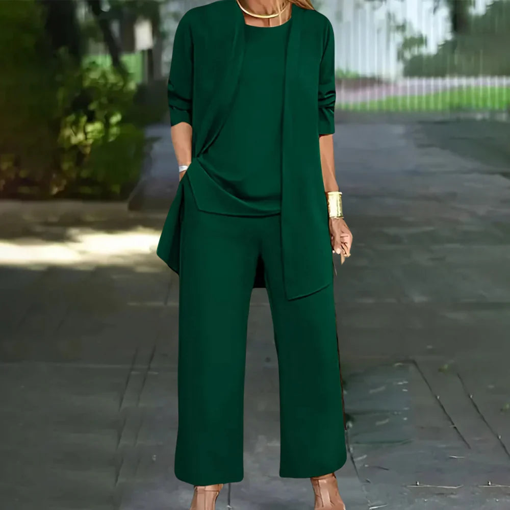 Elegante tailleur a tre pezzi per donna