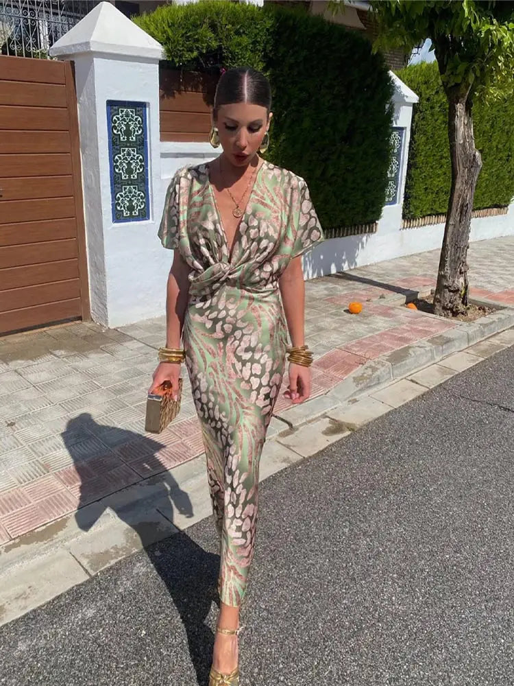 Vestito elegante da donna a portafoglio