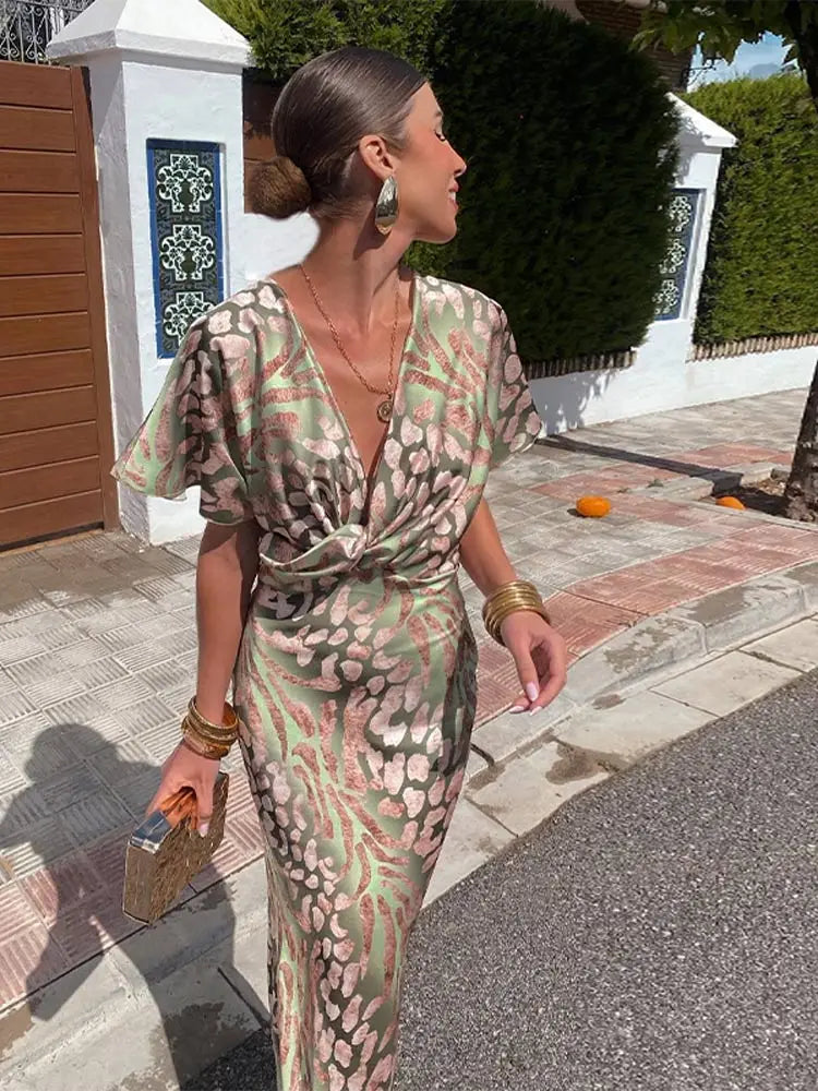 Vestito elegante da donna a portafoglio