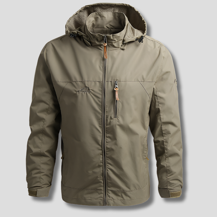 Giacca outdoor da uomo: un capo pratico e resistente alle intemperie per ogni avventura