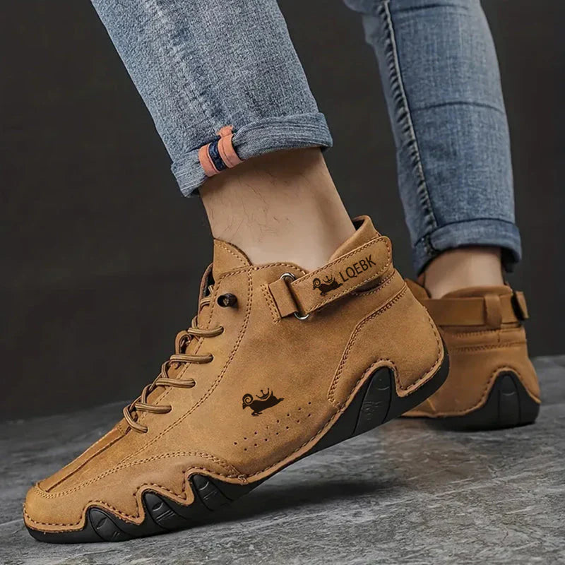 Comode scarpe da passeggio ortopediche in pelle