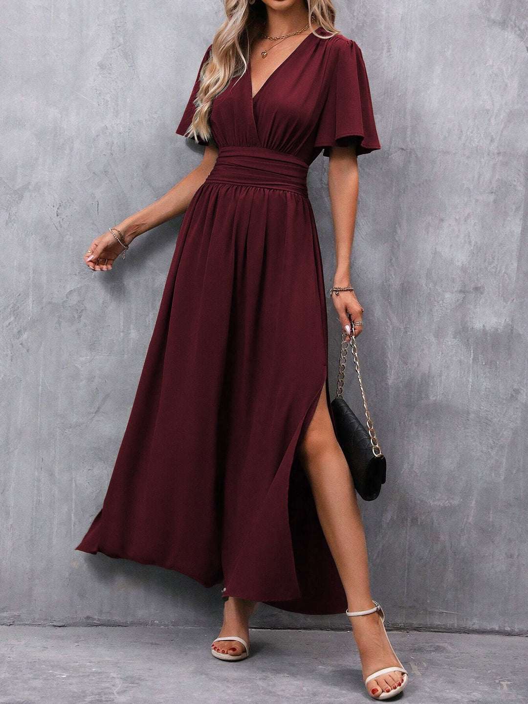 Abito lungo elegante con scollo a V da donna