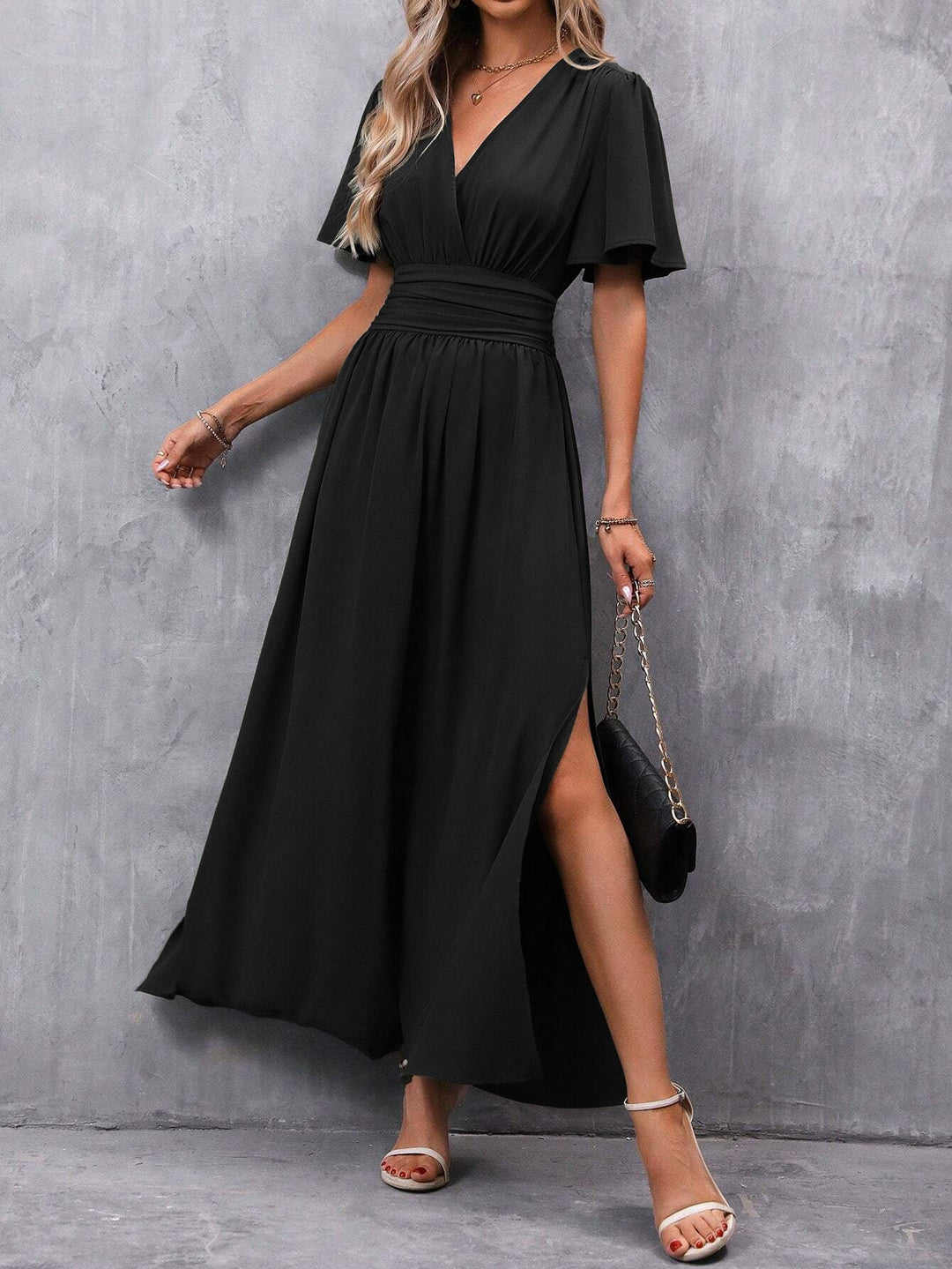 Abito lungo elegante con scollo a V da donna
