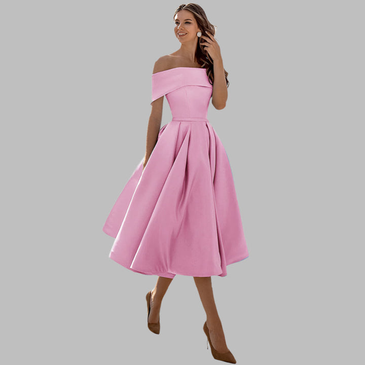 Abito da ballo vintage in raso con spalle scoperte