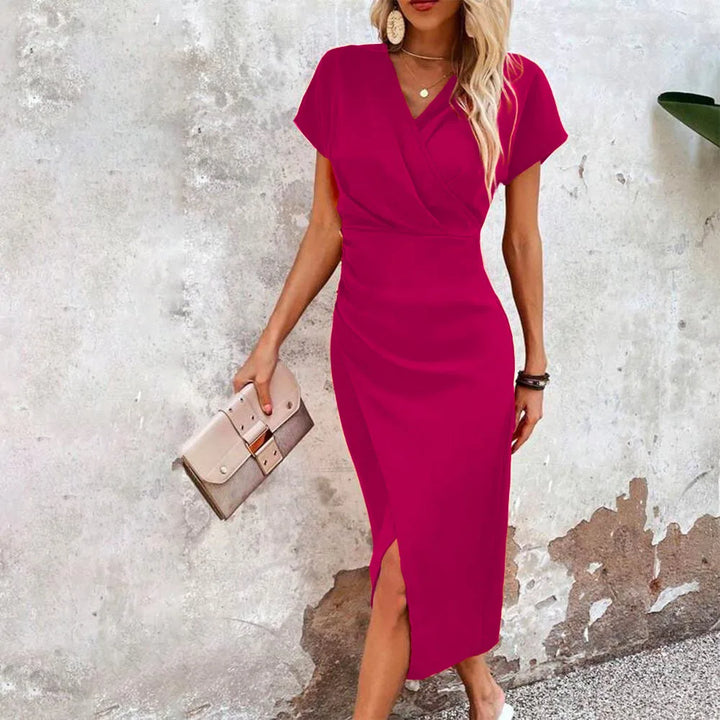 Mini abito corto casual con scollo a V per donna