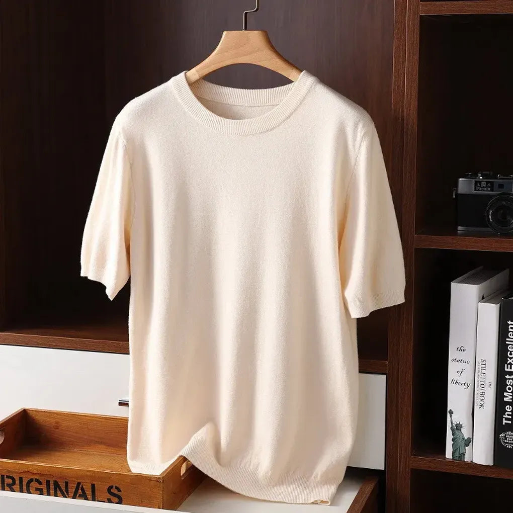 T-shirt girocollo da uomo: capi essenziali per tutti i giorni