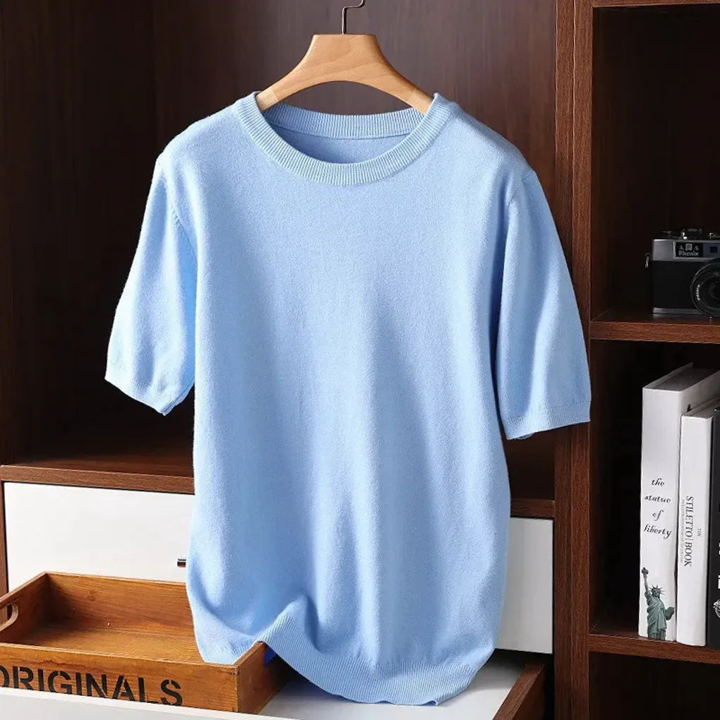 T-shirt girocollo da uomo: capi essenziali per tutti i giorni