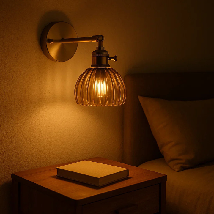 Lampada da parete retrò – Design a tulipano in vetro