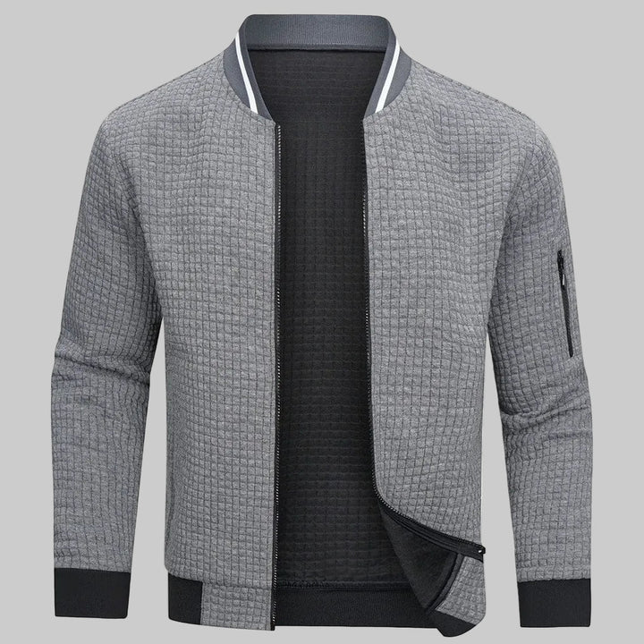 Maglione da uomo con mezza zip: un look a strati rilassato per le giornate più fresche