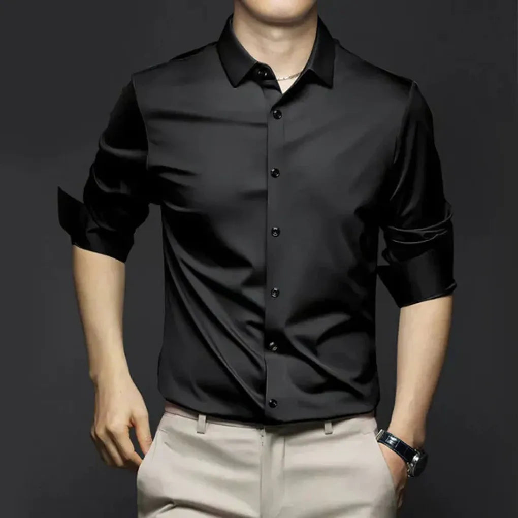Camicia da uomo antipiega: elegante e di facile manutenzione