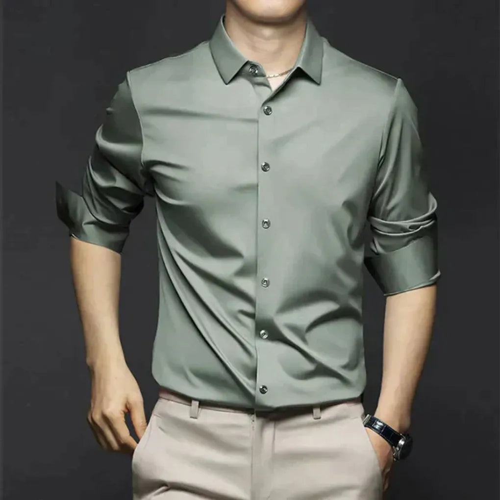 Camicia da uomo antipiega: elegante e di facile manutenzione