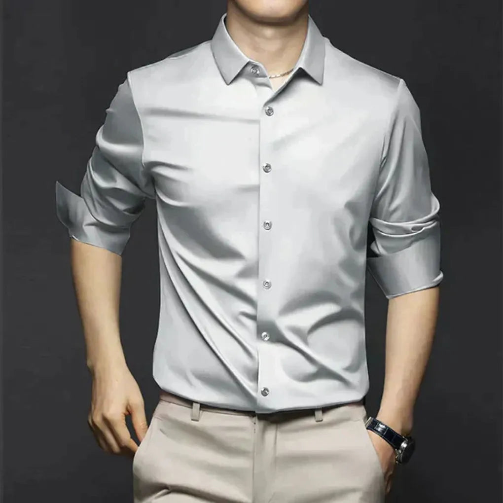 Camicia da uomo antipiega: elegante e di facile manutenzione