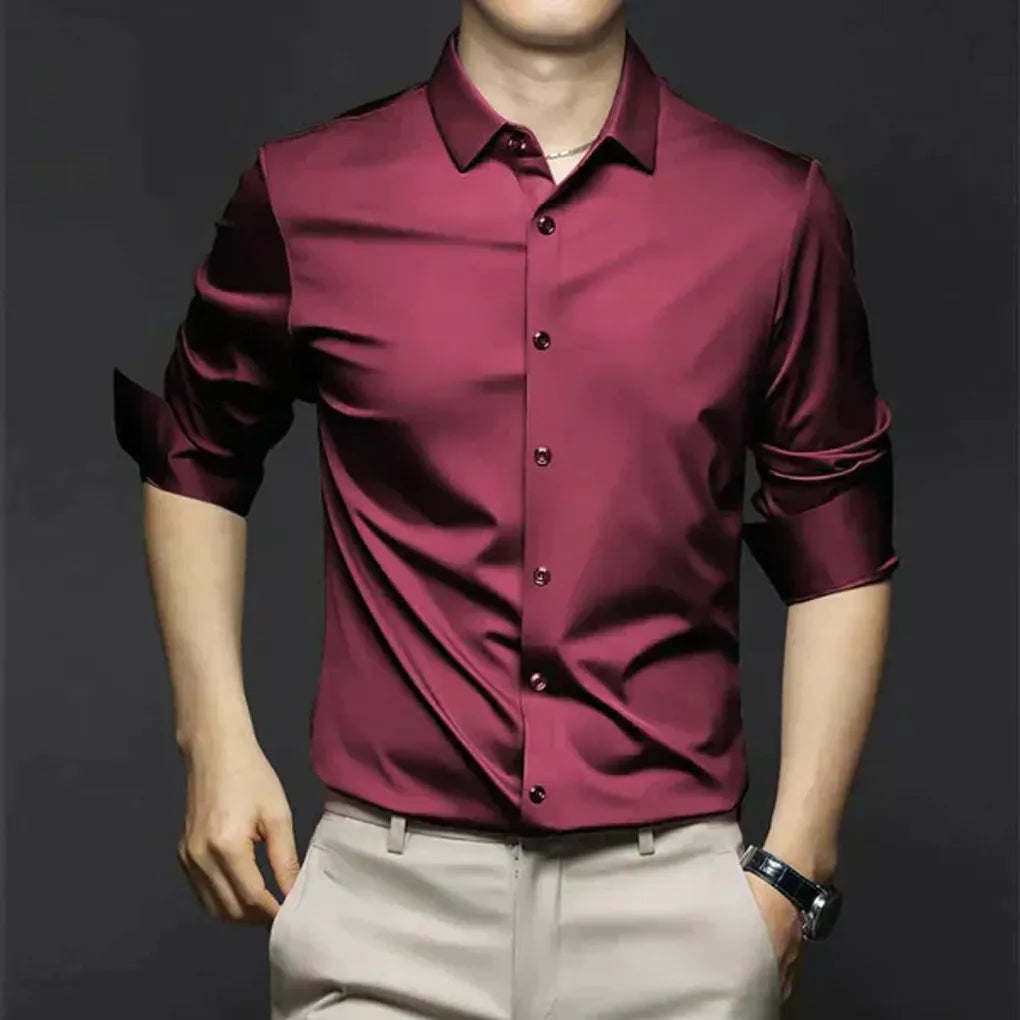 Camicia da uomo antipiega: elegante e di facile manutenzione