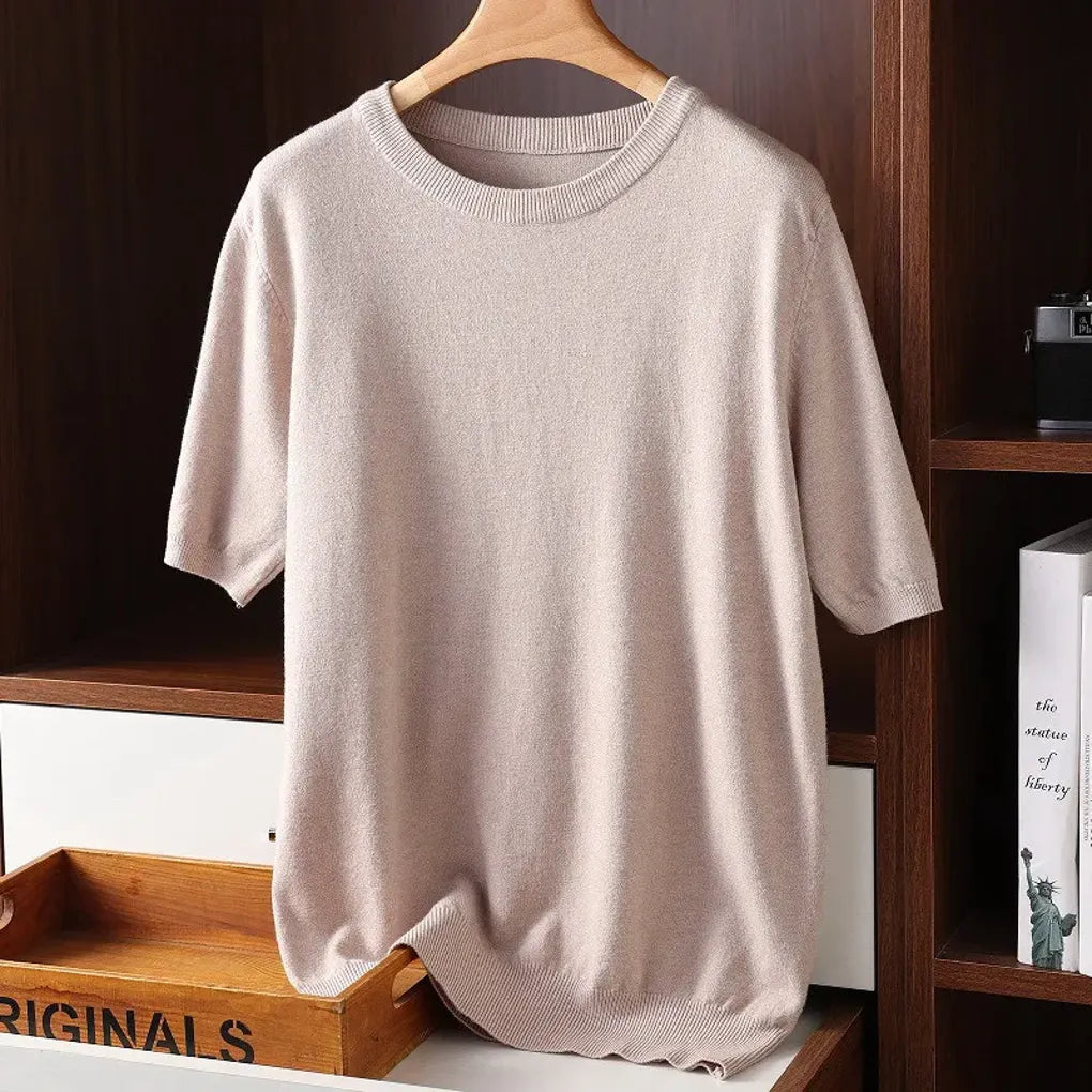 T-shirt girocollo da uomo: capi essenziali per tutti i giorni