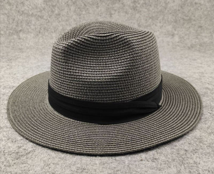 Elegante cappello da spiaggia estivo