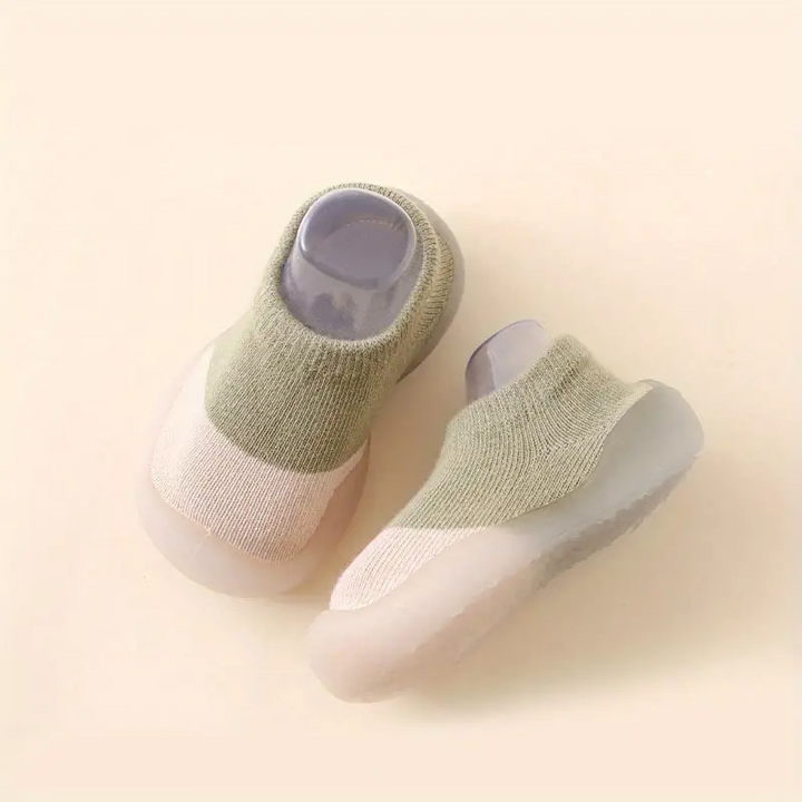 Scarpe flessibili per bambini a piedi nudi