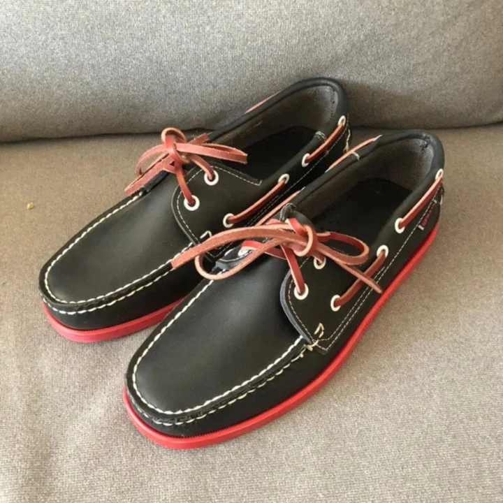 Eleganti scarpe da barca