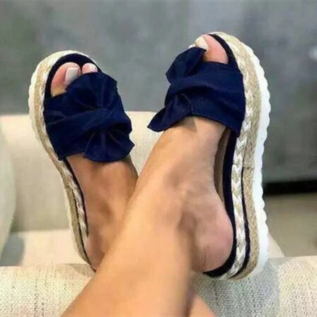Sandali ortopedici alla moda da donna