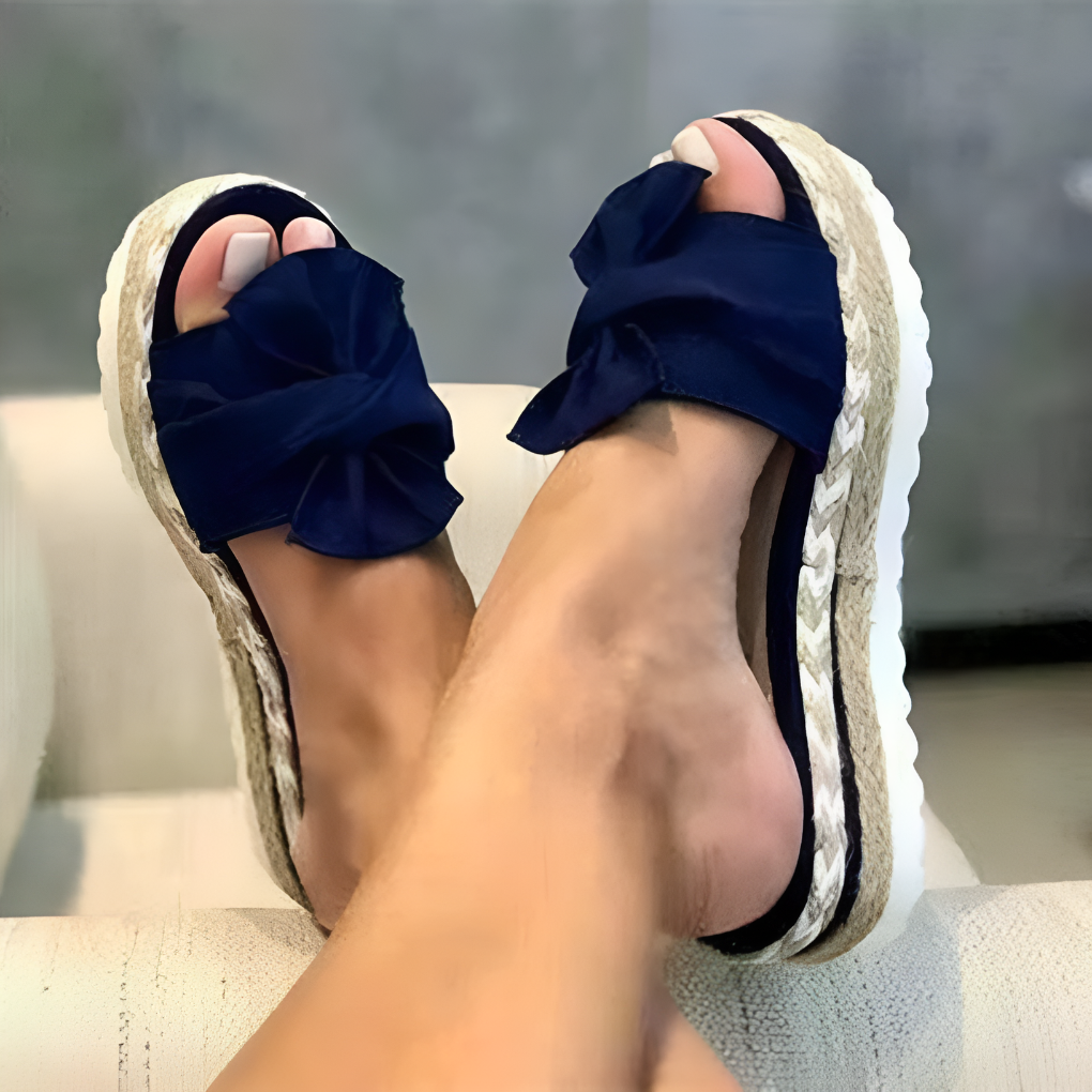 Sandali ortopedici alla moda da donna