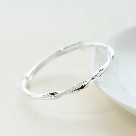 Bracciale d'argento ritorto