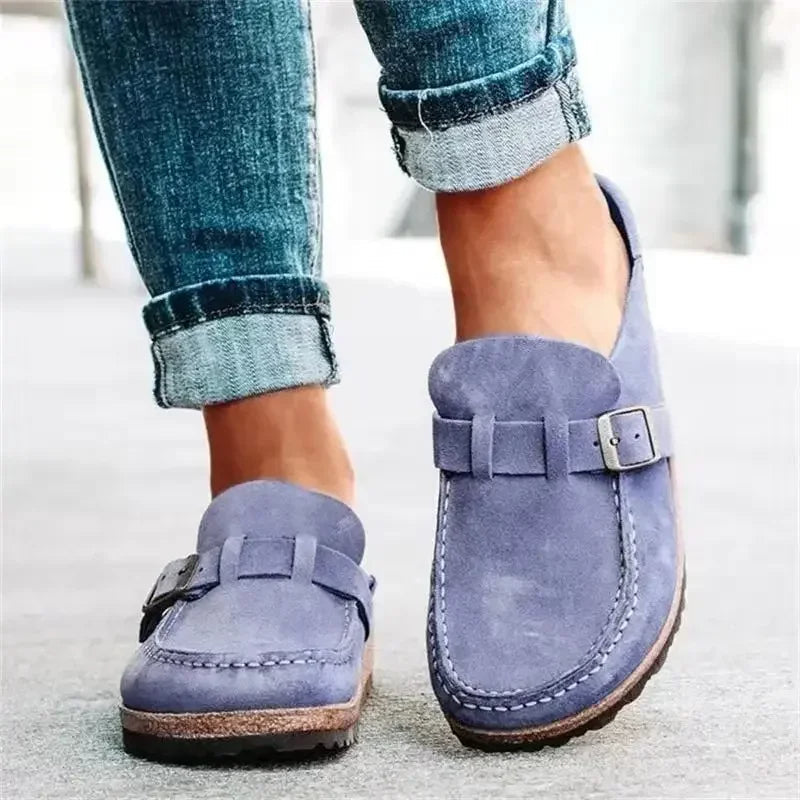 Mules piatte con fibbia retrò da donna