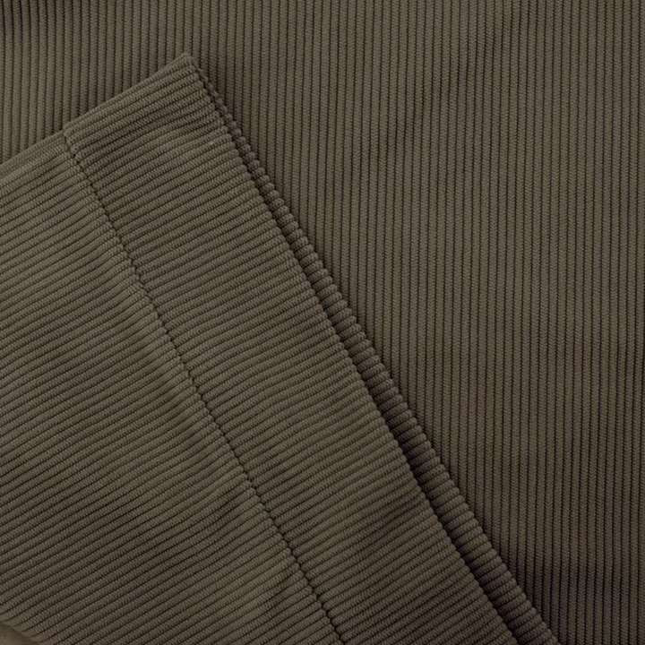 Maglione in velluto a coste da uomo elegante e confortevole