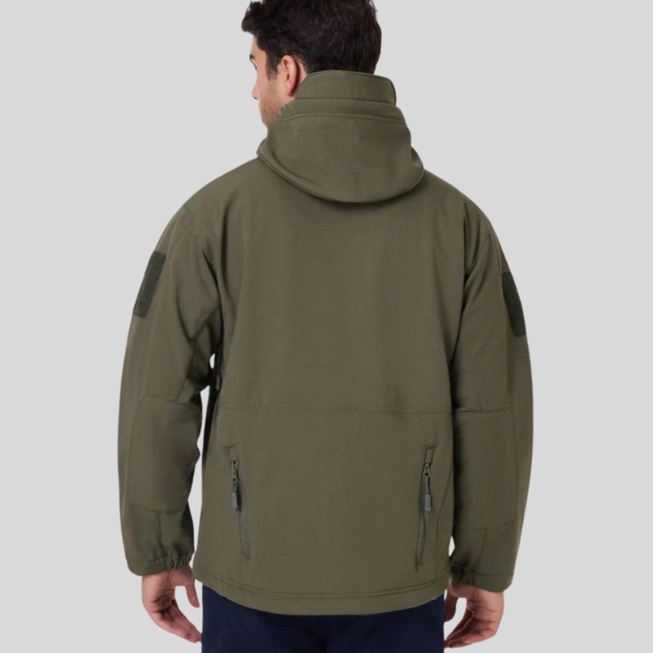 Completo outdoor da uomo – impermeabile e antivento