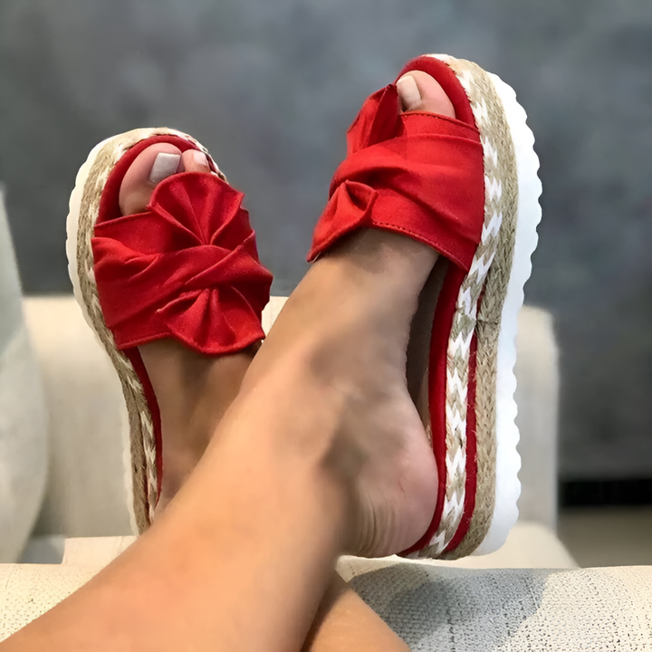 Sandali ortopedici alla moda da donna
