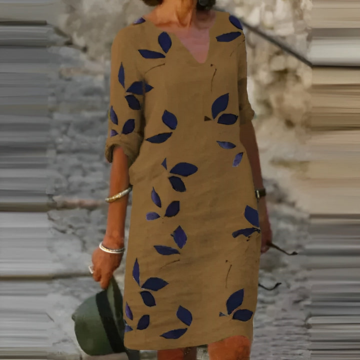 Vestito estivo da donna con stampa a foglie