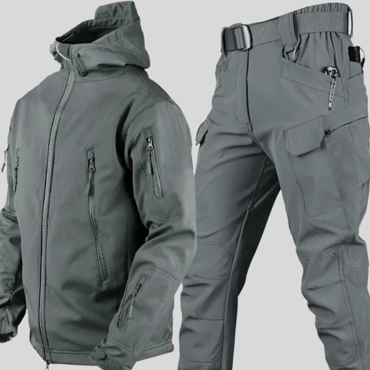 Completo outdoor da uomo – impermeabile e antivento
