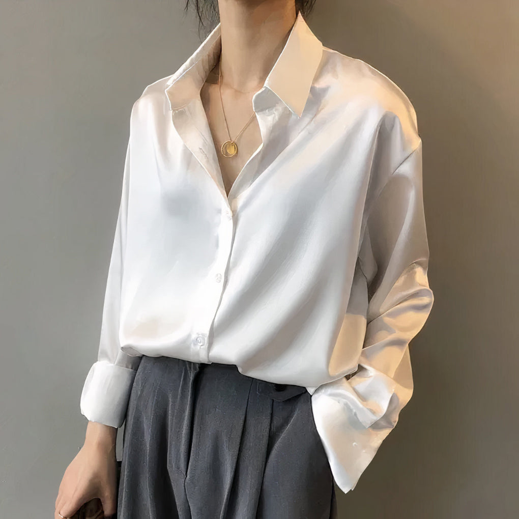 Elegante camicetta in raso
