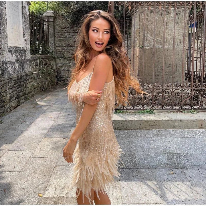 Mini abito da donna in piuma
