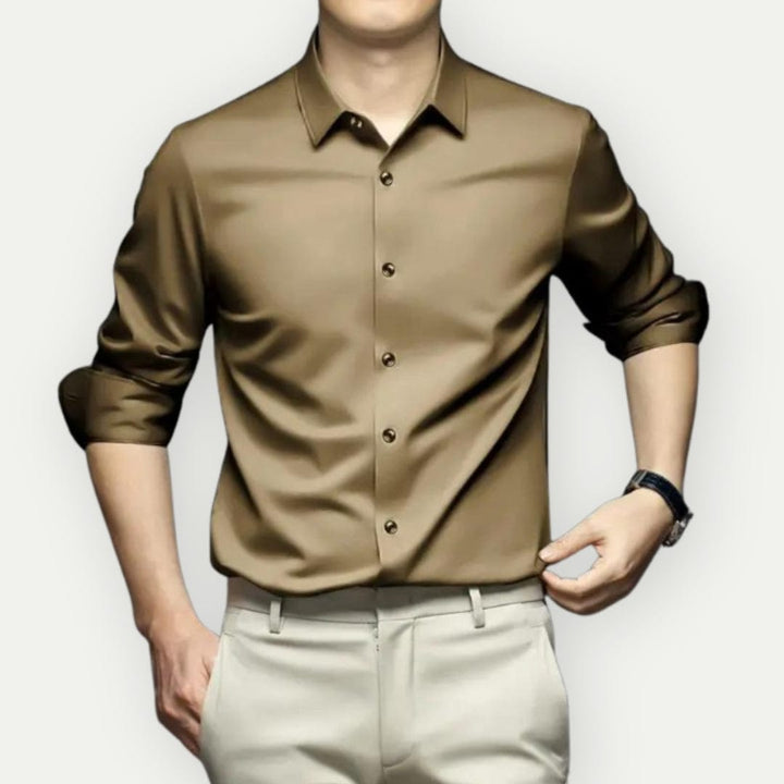 Camicia non in ferro senza rughe per un'eleganza senza sforzo