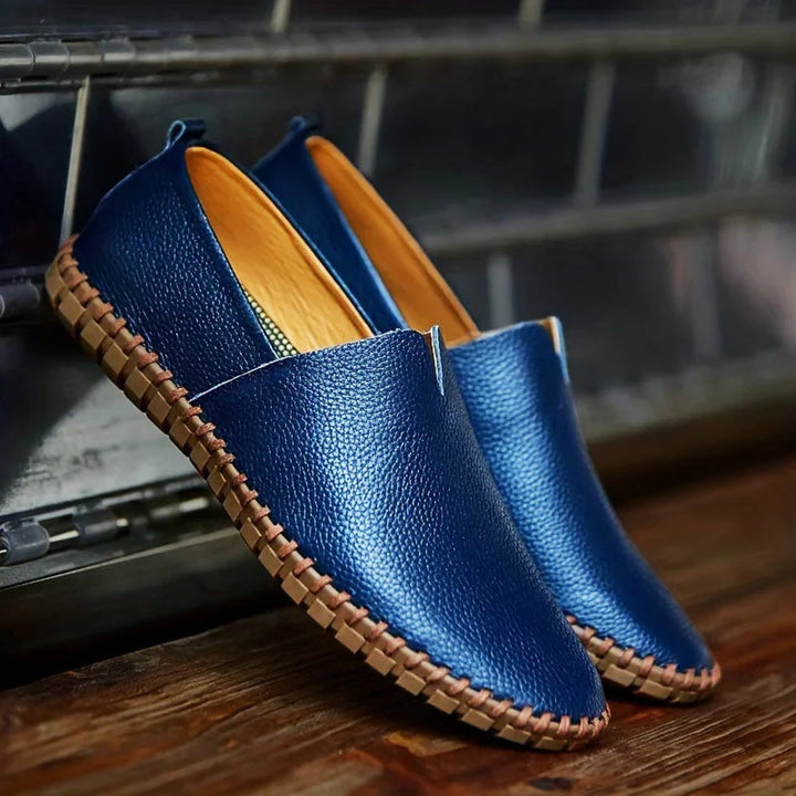 Eleganti mocassini in vera pelle opaca slip-on