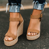 Sandali con zeppa e punta aperta con tacco espadrillas