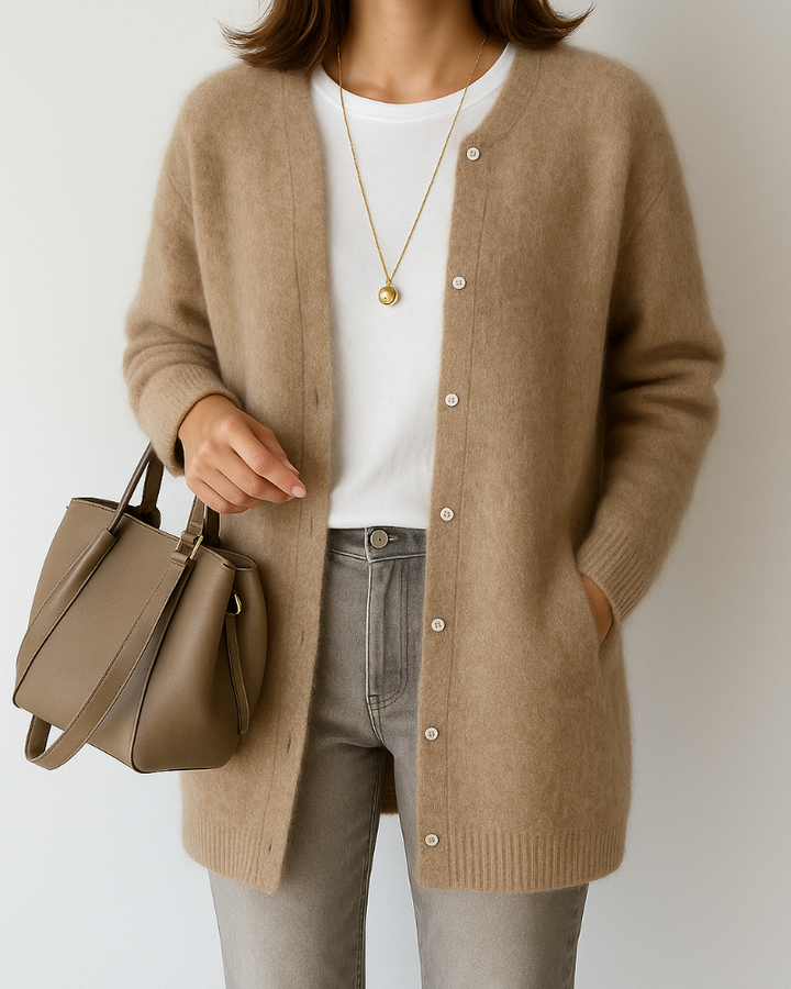 Giacca da donna comoda, minimalista e morbida in maglia