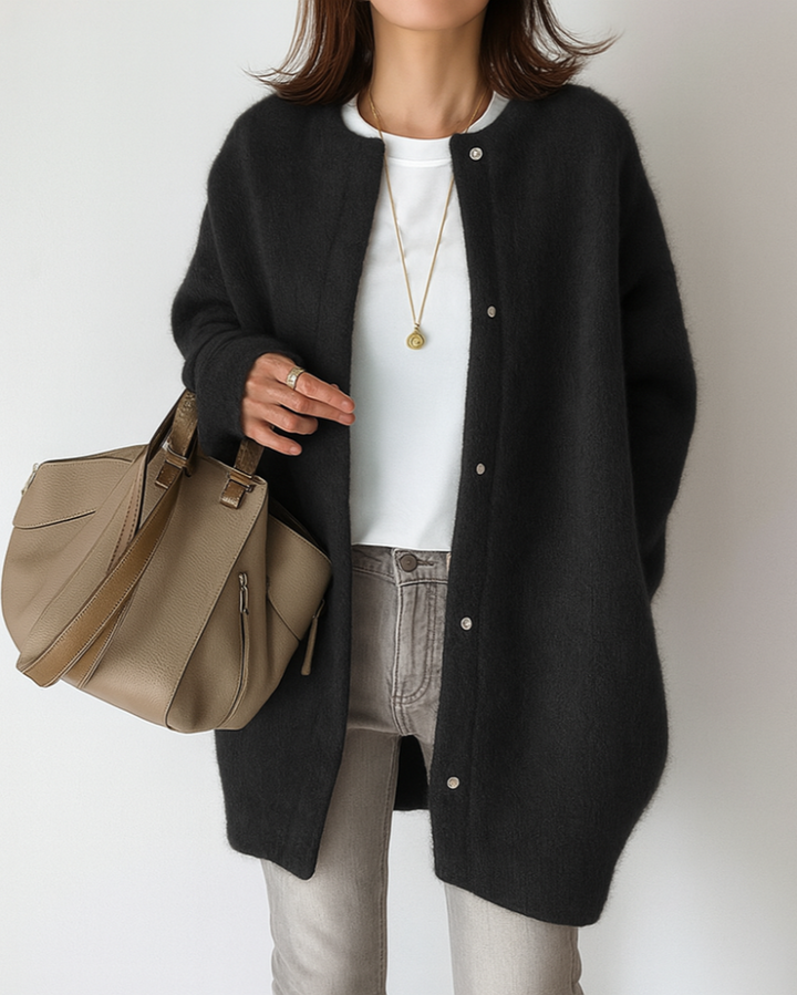Giacca da donna comoda, minimalista e morbida in maglia