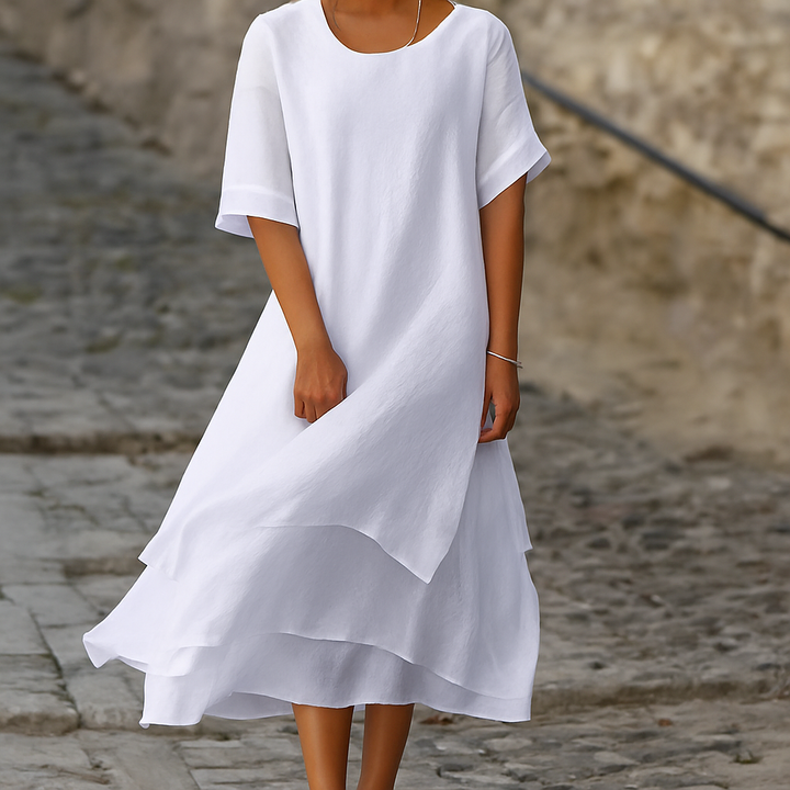 Abito chic con spacchi Eleganza moderna senza sforzo
