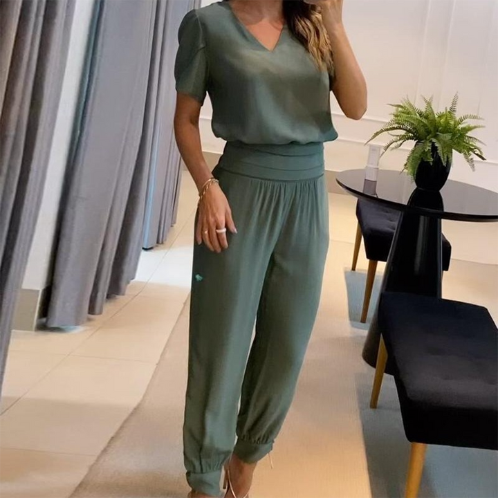 Tuta chic stampata alla moda per le donne
