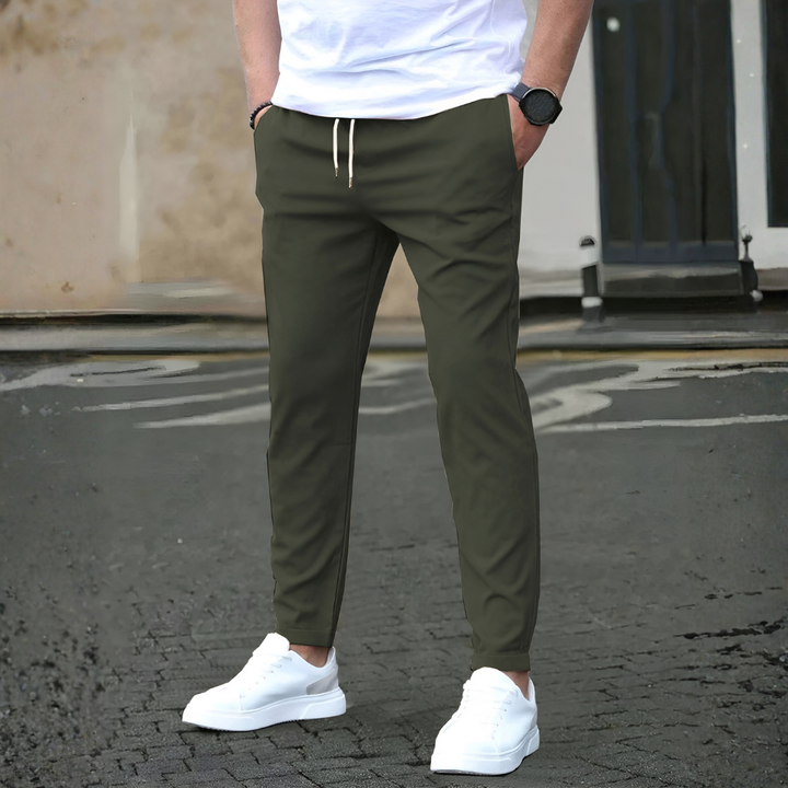 Pantalones slim fit con coulisse de hombre