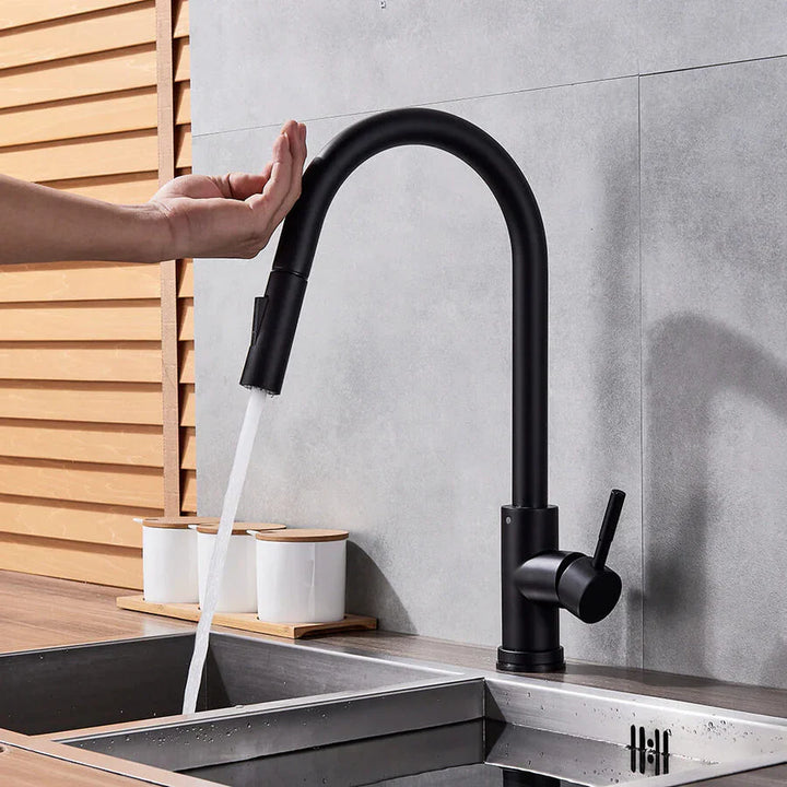 Rubinetto da cucina touchless con sensore di movimento